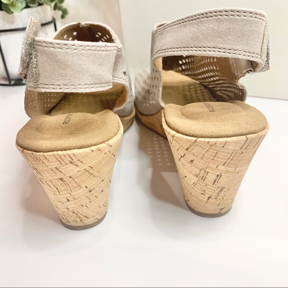 Rockport Women's Briah PERF Sling Wedge Sandal - Picture 8 of 12